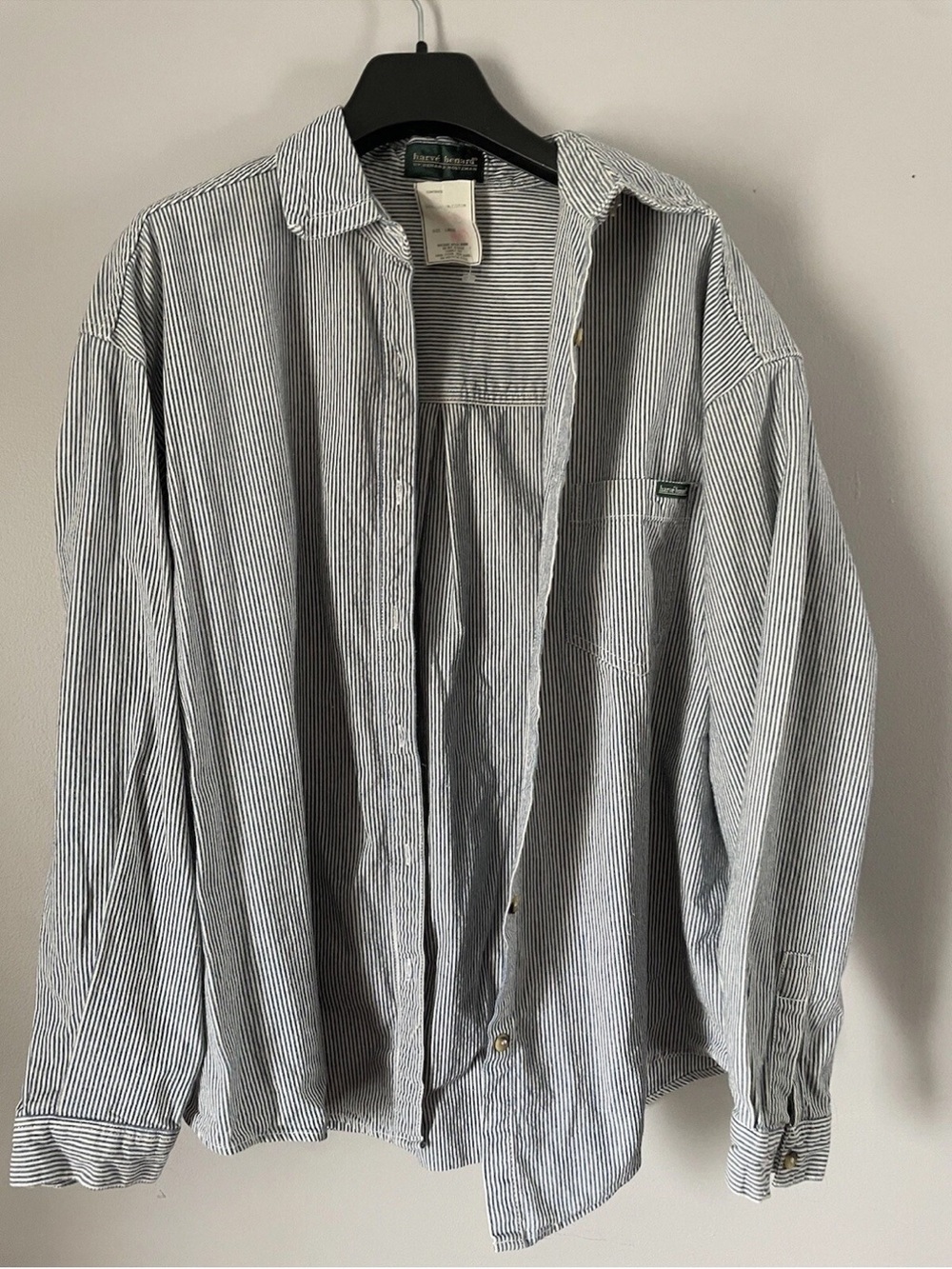 Harve Benard Men's Navy and White Striped Button-Down Shirt